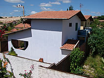 Vende-se 1 Casa e 2 Chal&eacute;s em Canoa Quebrada