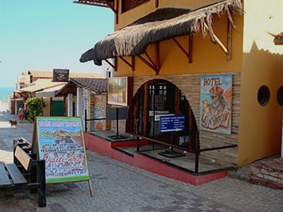 Hotel Latin Pirates em Canoa Quebrada