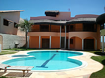 Apartamentos a vende de frente para o mar de canoa quebrada