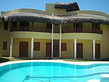 Apartamentos a vende de frente para o mar de canoa quebrada