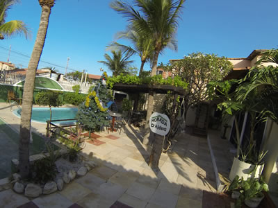 Guia de hospedagem de Canoa Quebrada: hot&eacute;is, pousadas, albergues, camping, flats, apartamentos e casas para temporada.