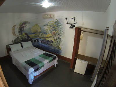 Guia de hospedagem de Canoa Quebrada: hot&eacute;is, pousadas, albergues, camping, flats, apartamentos e casas para temporada.