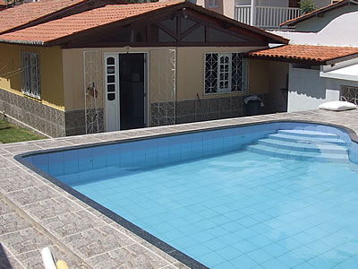 Guia de hospedagem de Canoa Quebrada: hot&eacute;is, pousadas, albergues, camping, flats, apartamentos e casas para temporada.