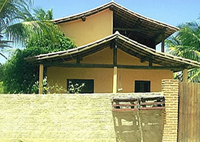 Guia de hospedagem de Canoa Quebrada: hot&eacute;is, pousadas, albergues, camping, flats, apartamentos e casas para temporada.